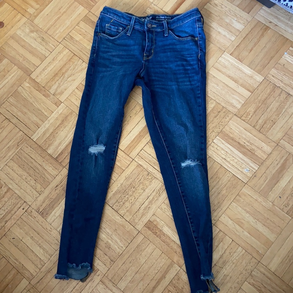 Skinny distressed jeans